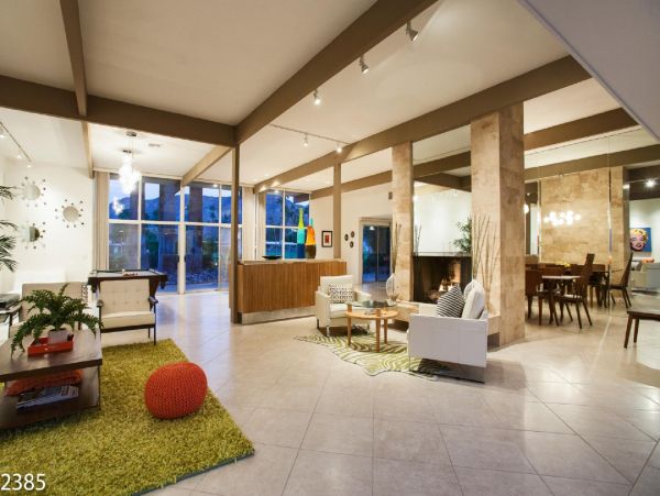 Palm Springs Home 948540