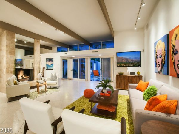 Palm Springs Home 948540