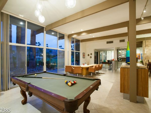 Palm Springs Home 948540