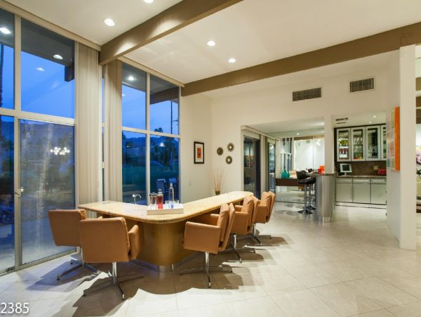 Palm Springs Home 948540
