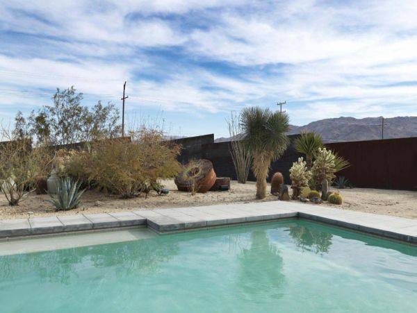 Palm Springs Home 948541