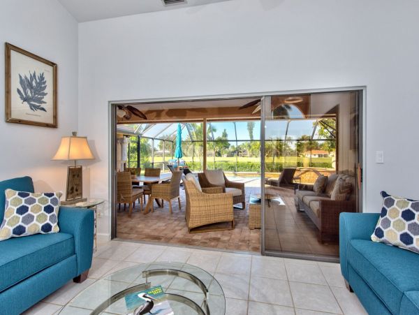 Naples Vacation Accommodation with Private Spa Sleeps 6