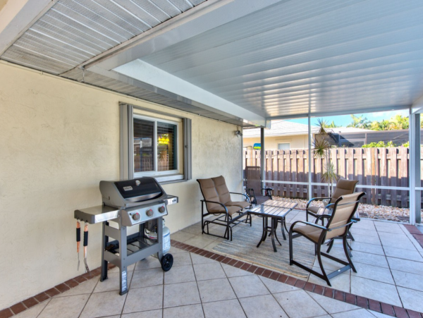 Naples Vacation Rental Home with Private Pool Sleeps 6