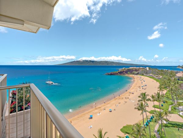 Kaanapali Oceanfront Condo with 2 Bedrooms Sleeps 6 Guests