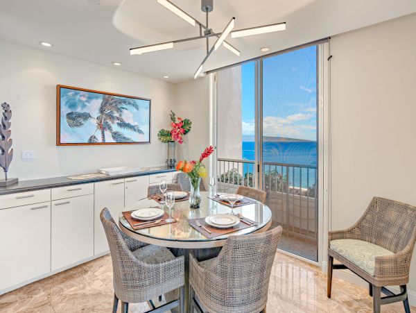 Kaanapali Oceanfront Condo with 2 Bedrooms Sleeps 6 Guests