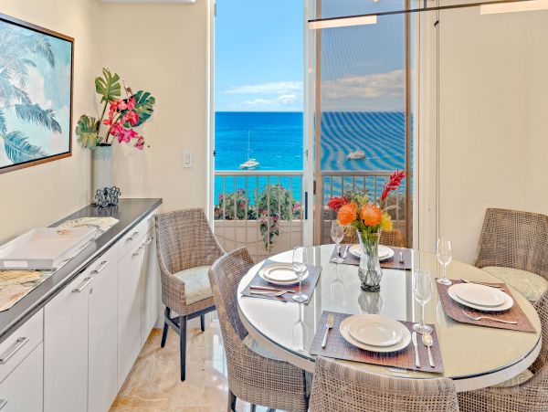 Kaanapali Oceanfront Condo with 2 Bedrooms Sleeps 6 Guests