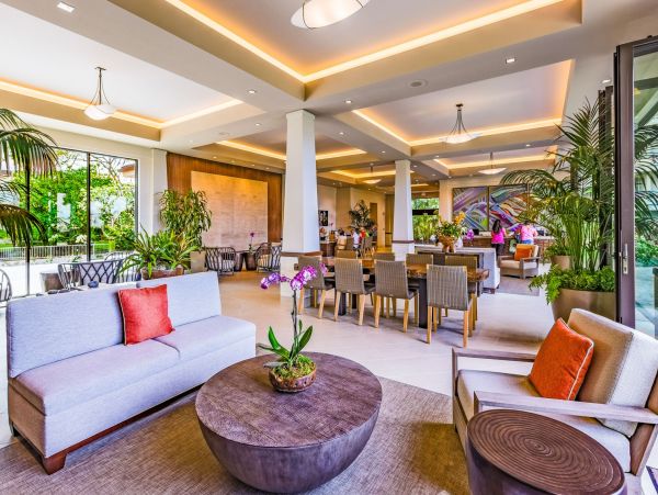 Kaanapali Oceanfront Condo with 2 Bedrooms Sleeps 6 Guests