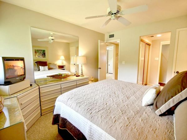 Charming Vacation Home Rental on Lahaina with Pool