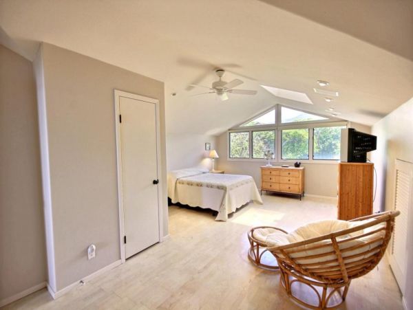 Charming Vacation Home Rental on Lahaina with Pool