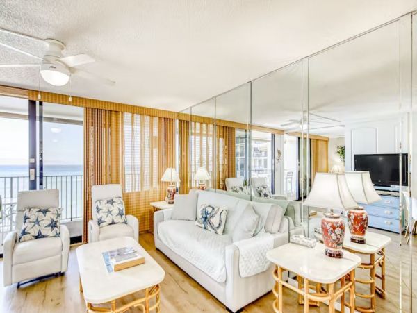 Oceanfront Vacation Condo in Lahaina with Amazing Views