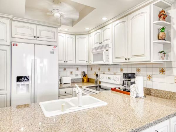 Oceanfront Vacation Condo in Lahaina with Amazing Views