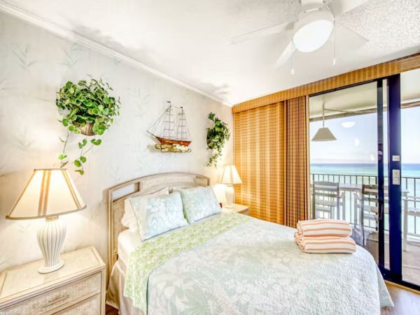 Oceanfront Vacation Condo in Lahaina with Amazing Views