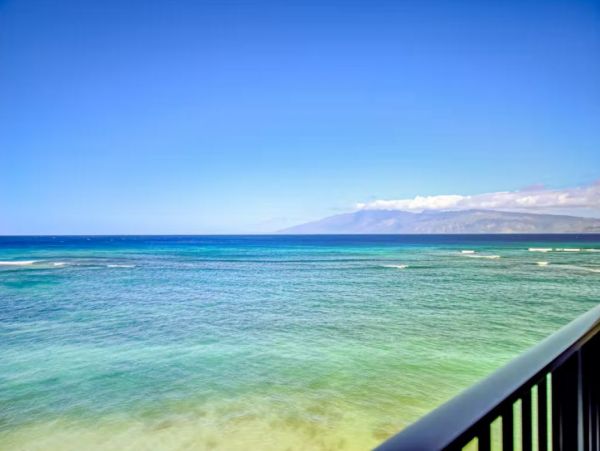 Oceanfront Vacation Condo in Lahaina with Amazing Views