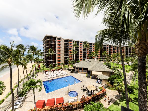 Oceanfront Lahaina Vacation Condo Three Bedroom + Loft