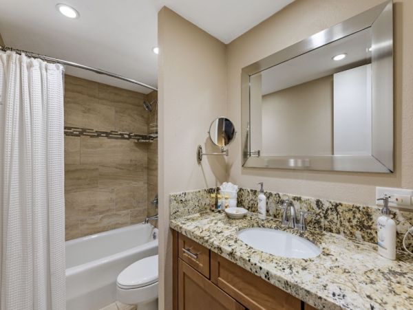 Kaanapali Oceanfront 3 Bedroom Vacation Condo with Great Amenities
