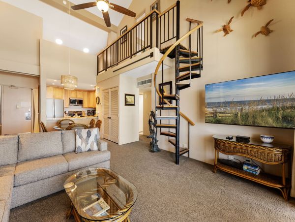Kaanapali Oceanfront 3 Bedroom Vacation Condo with Great Amenities