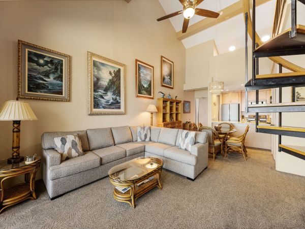 Kaanapali Oceanfront 3 Bedroom Vacation Condo with Great Amenities