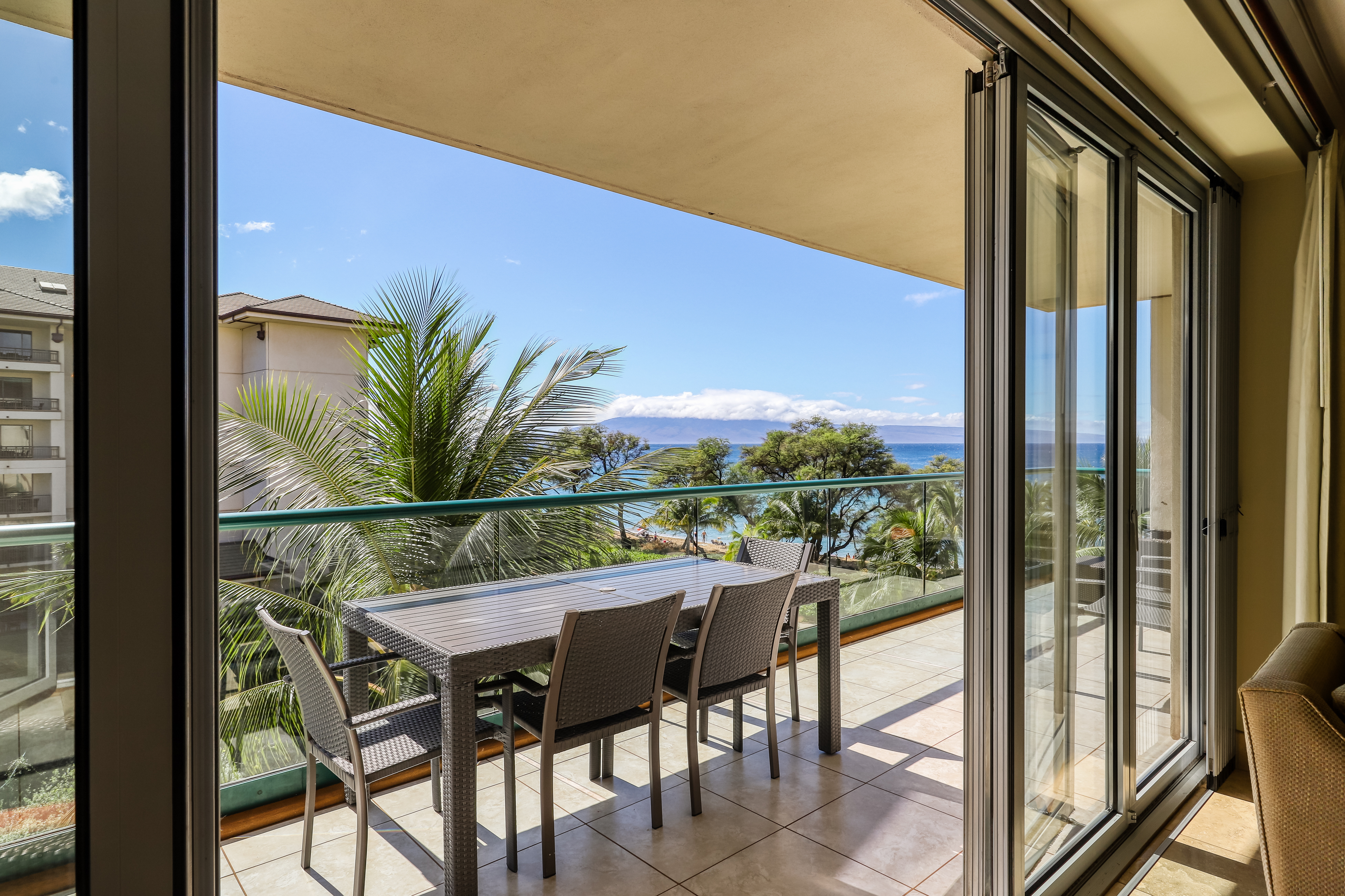 LAHAINA 3 BEDROOM BEACHFRONT CONDO