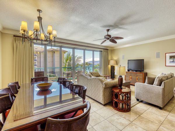 LAHAINA 3 BEDROOM BEACHFRONT CONDO