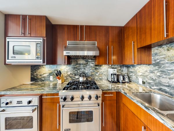 LAHAINA 3 BEDROOM BEACHFRONT CONDO
