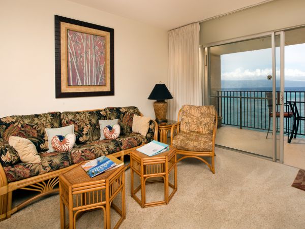 LAHAINA 2 BEDROOM CONDO WITH OCEAN VIEW