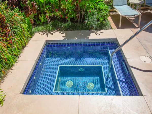 Oceanview Condo with Pool, Hot Tub, and Golf Course Views in Wailea