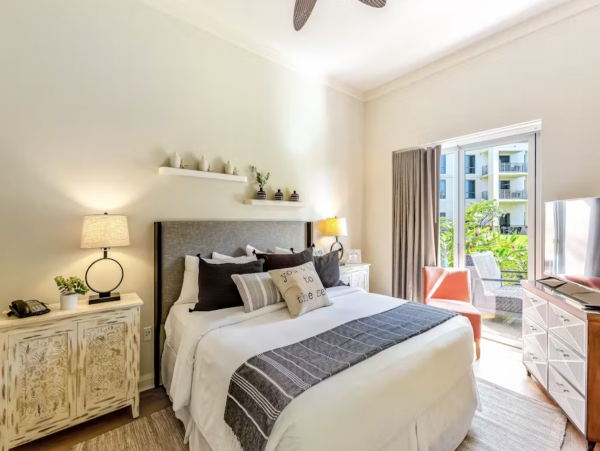Ground Floor Condo w/lanai - Near Beaches & Golf