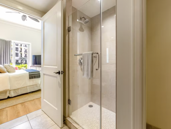 Ground Floor Condo w/lanai - Near Beaches & Golf