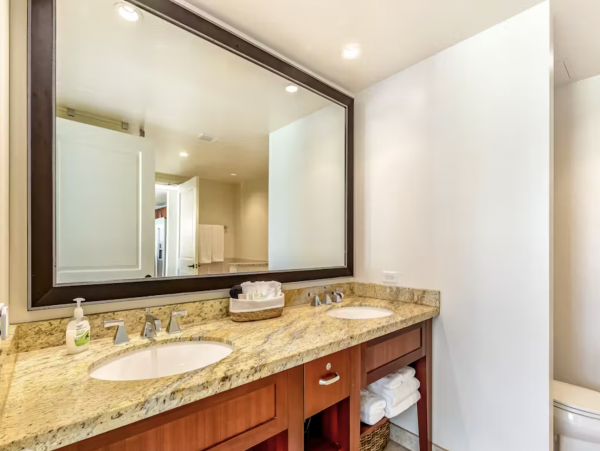 Ground Floor Condo w/lanai - Near Beaches & Golf