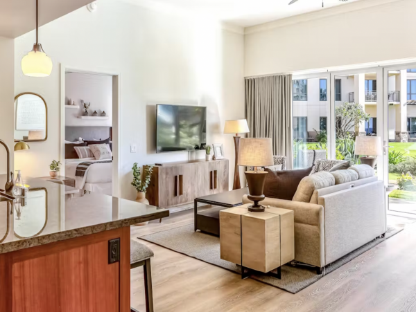 Ground Floor Condo w/lanai - Near Beaches & Golf