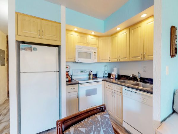 Studio Beachside Maui Rental NEW ARRIVAL.