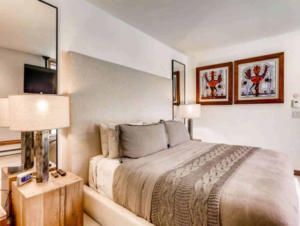 Three Bedroom Vacation Condo with Mountain Views in Vail