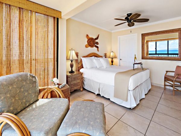 Beachfront Two Bedroom Kahana Vacation Rental Condo