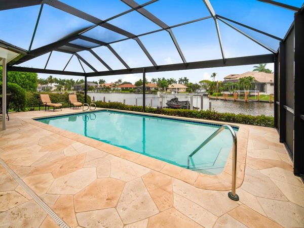 Marco Island Waterfront Home Sleeps 6 Guests