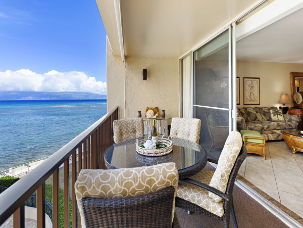 Oceanfront 2 Bedroom Condo with Great Views