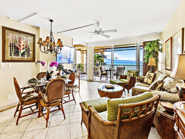 Oceanfront 2 Bedroom Condo with Great Views