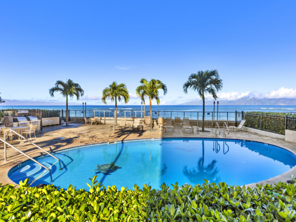 Oceanfront 2 Bedroom Condo with Great Views