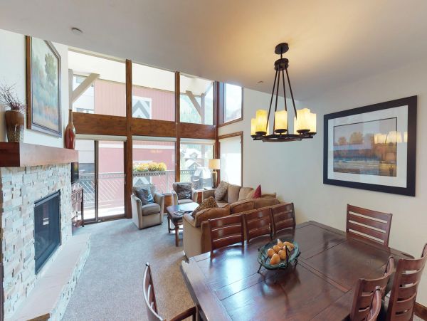 Vail Vacation Condo Sleeps 8 Guests Walk to Ski Lifts