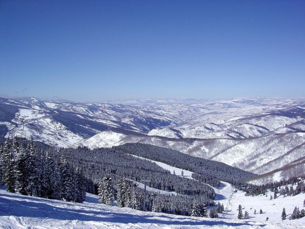 Vail Luxury Vacation Rental Condo 3 Bedrooms Walk to Lifts