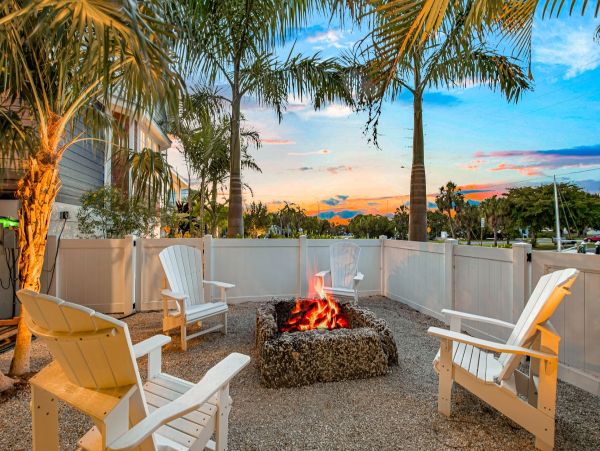 Holmes Beach Vacation Home Sleeps 8 Guests