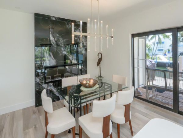 Three Bedroom Canal Front Home with Private Pool and Spa
