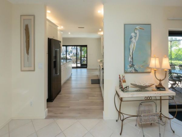 Three Bedroom Canal Front Home with Private Pool and Spa