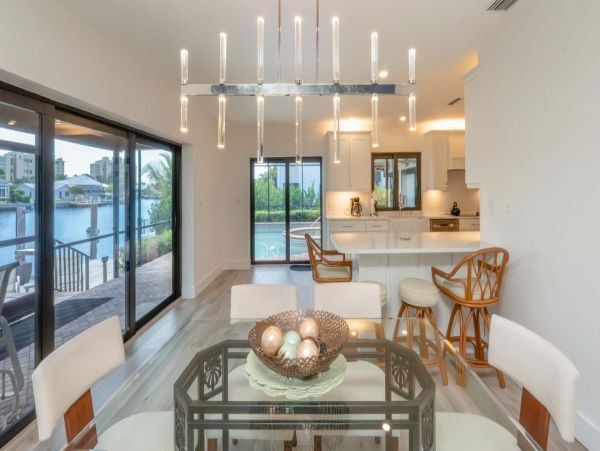 Three Bedroom Canal Front Home with Private Pool and Spa