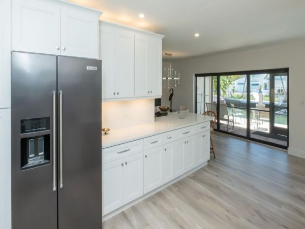 Three Bedroom Canal Front Home with Private Pool and Spa