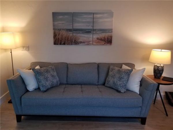 Naples Vacation Pool Home Sleeps 6 Guests Walk to Beach