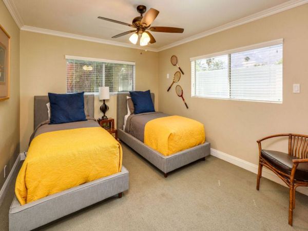 Palm Springs Luxury Five Bedroom Rental Home with Pool