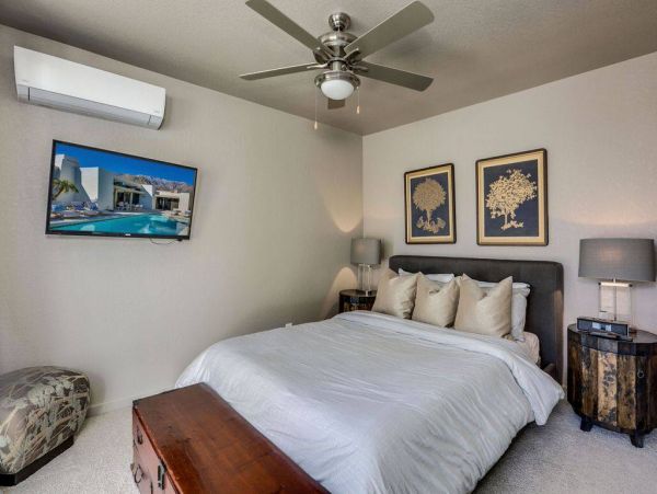 Palm Springs Five Bedroom Rental Home with Pool & Spa