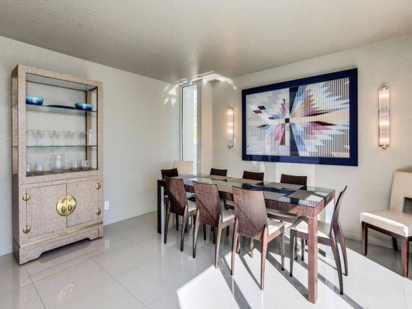 Palm Springs Five Bedroom Rental Home with Pool & Spa