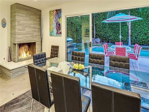 Palm Springs Vacation Pool Home Sleeps 10 Guests
