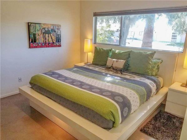 Palm Springs Vacation Pool Home Sleeps 10 Guests